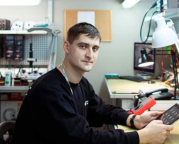 Мастер сервисного центра по ремонту техники Rexel